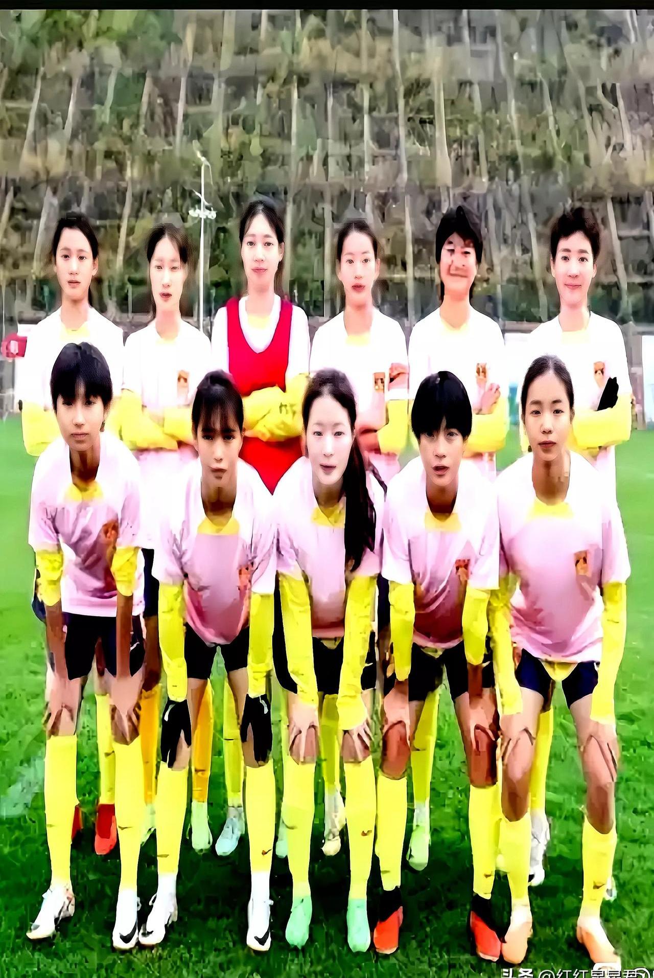 关于前国脚现身中国女足教练组，充实队伍力量的信息